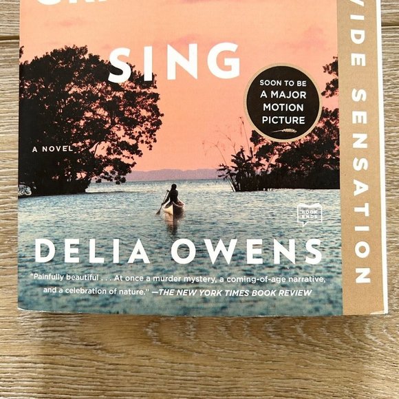 Where the Crawdads Sing Paperback Novel Delia Owens Reese Book Club Best Seller - Picture 4 of 6